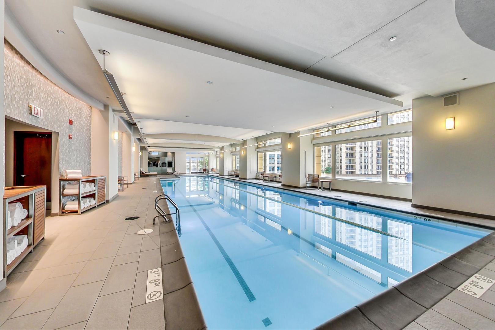 800 N MICHIGAN Avenue Unit: 4801