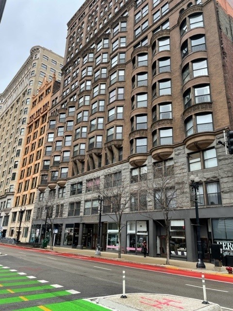 431 S Dearborn Street Unit: 704