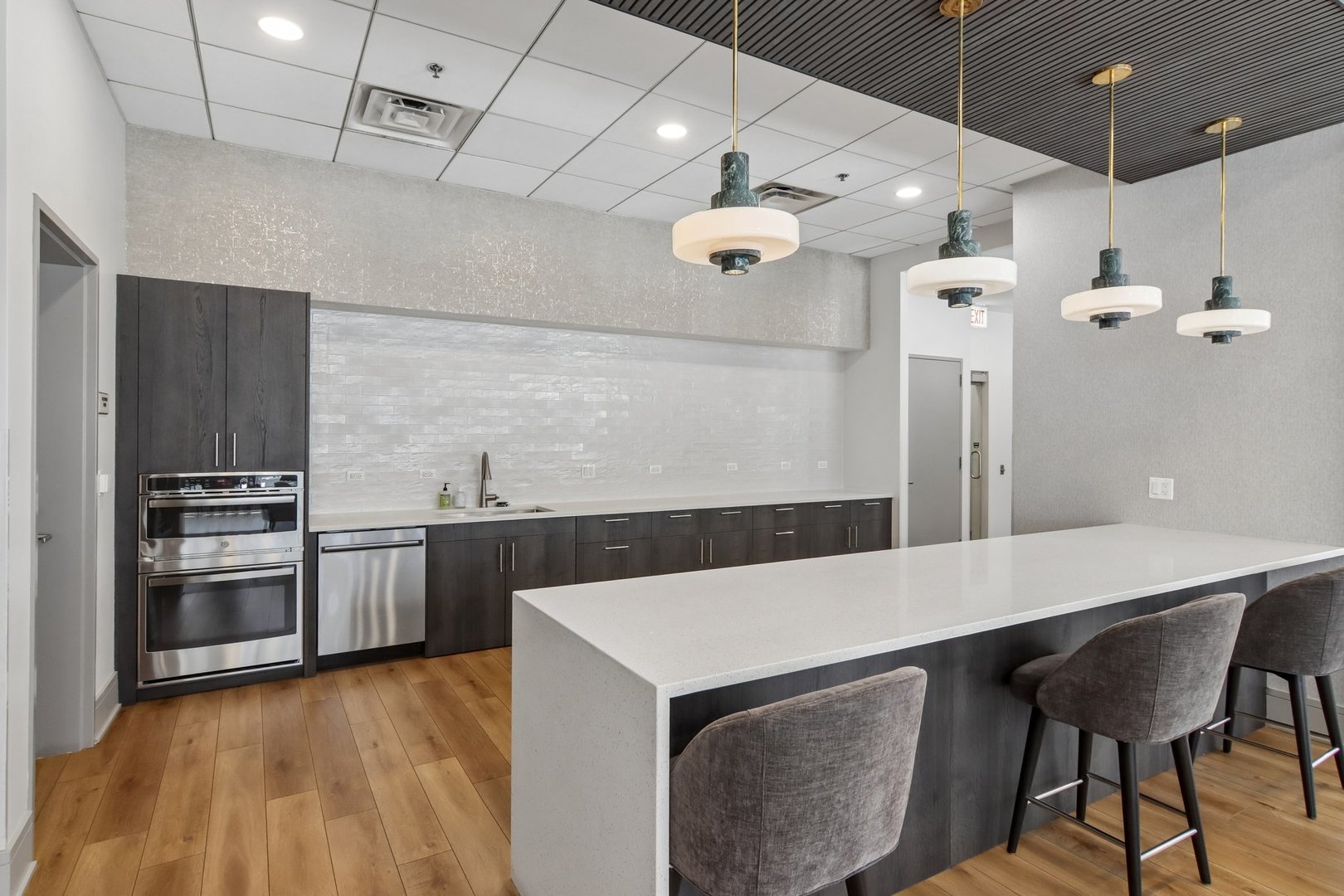 512 N Mcclurg Court Unit: 3809