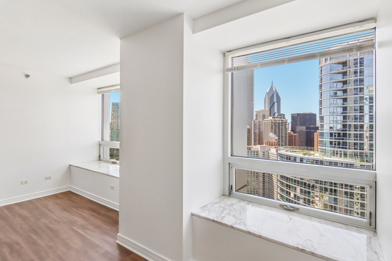 512 N Mcclurg Court Unit: 3809