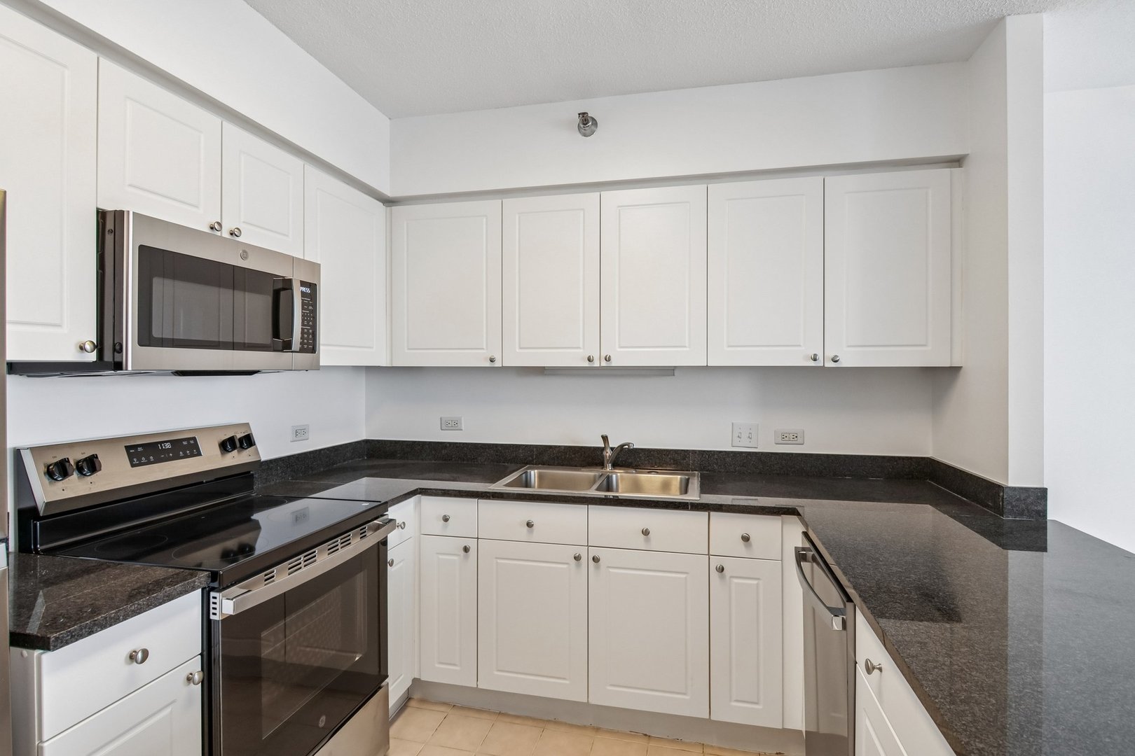 512 N Mcclurg Court Unit: 3809