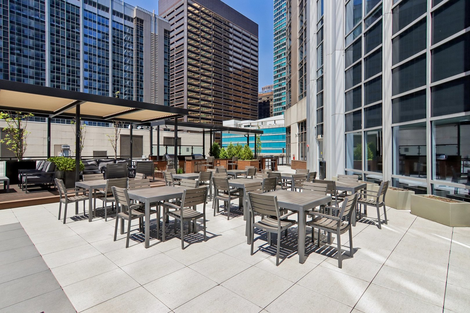 512 N Mcclurg Court Unit: 3809