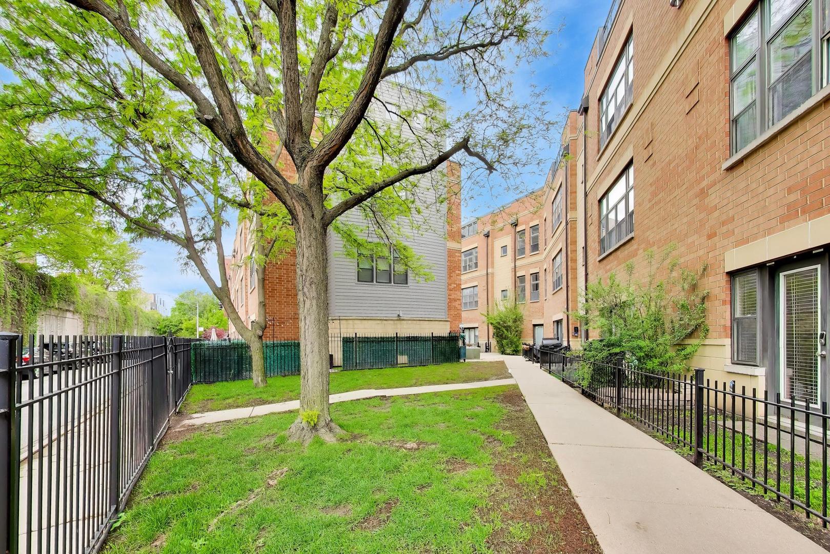 2300 W Bloomingdale Avenue Unit: B