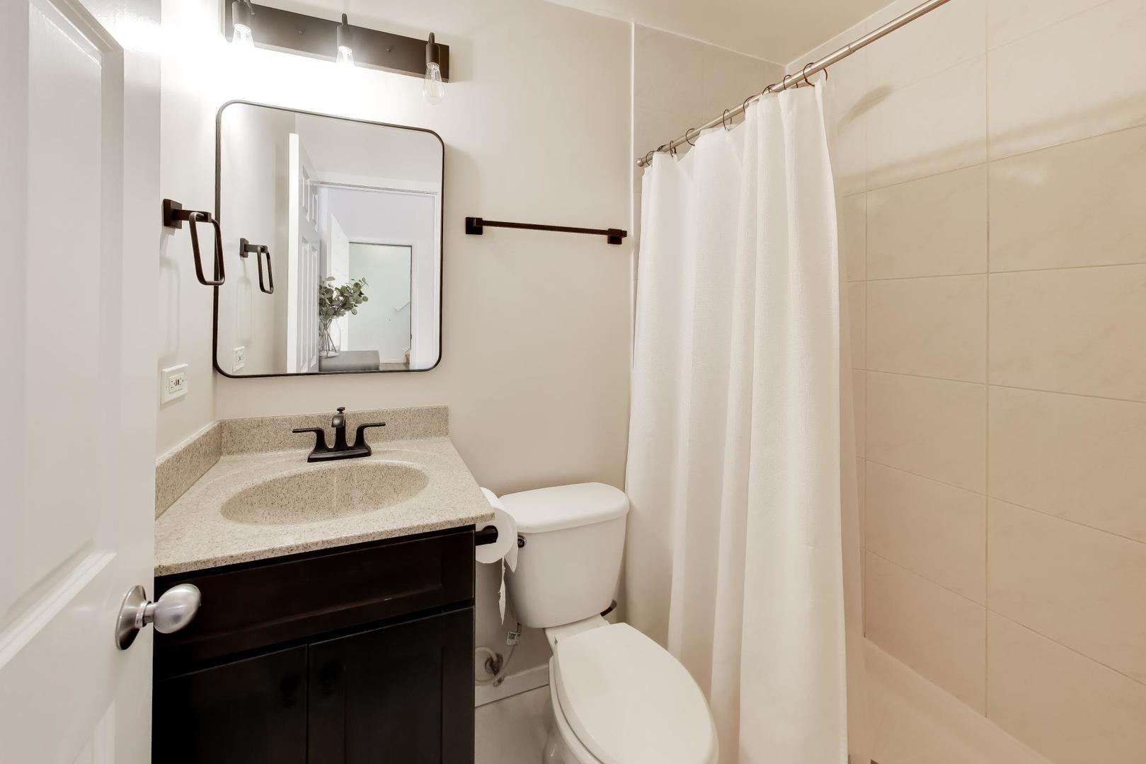 2300 W Bloomingdale Avenue Unit: B
