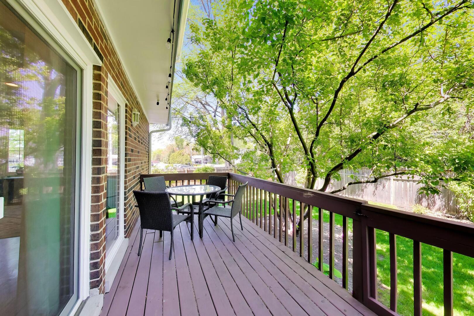 882 Poplar Lane