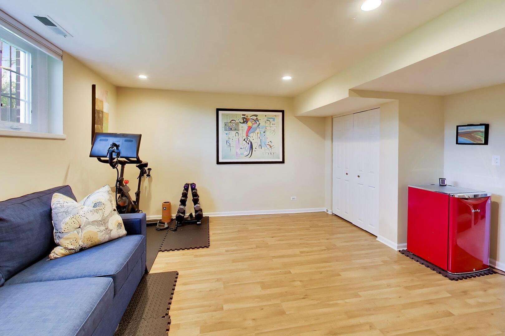 882 Poplar Lane
