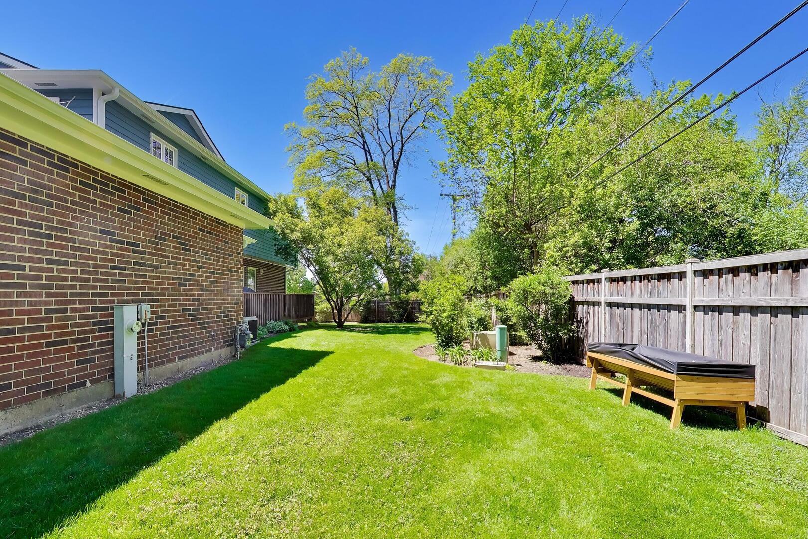 882 Poplar Lane