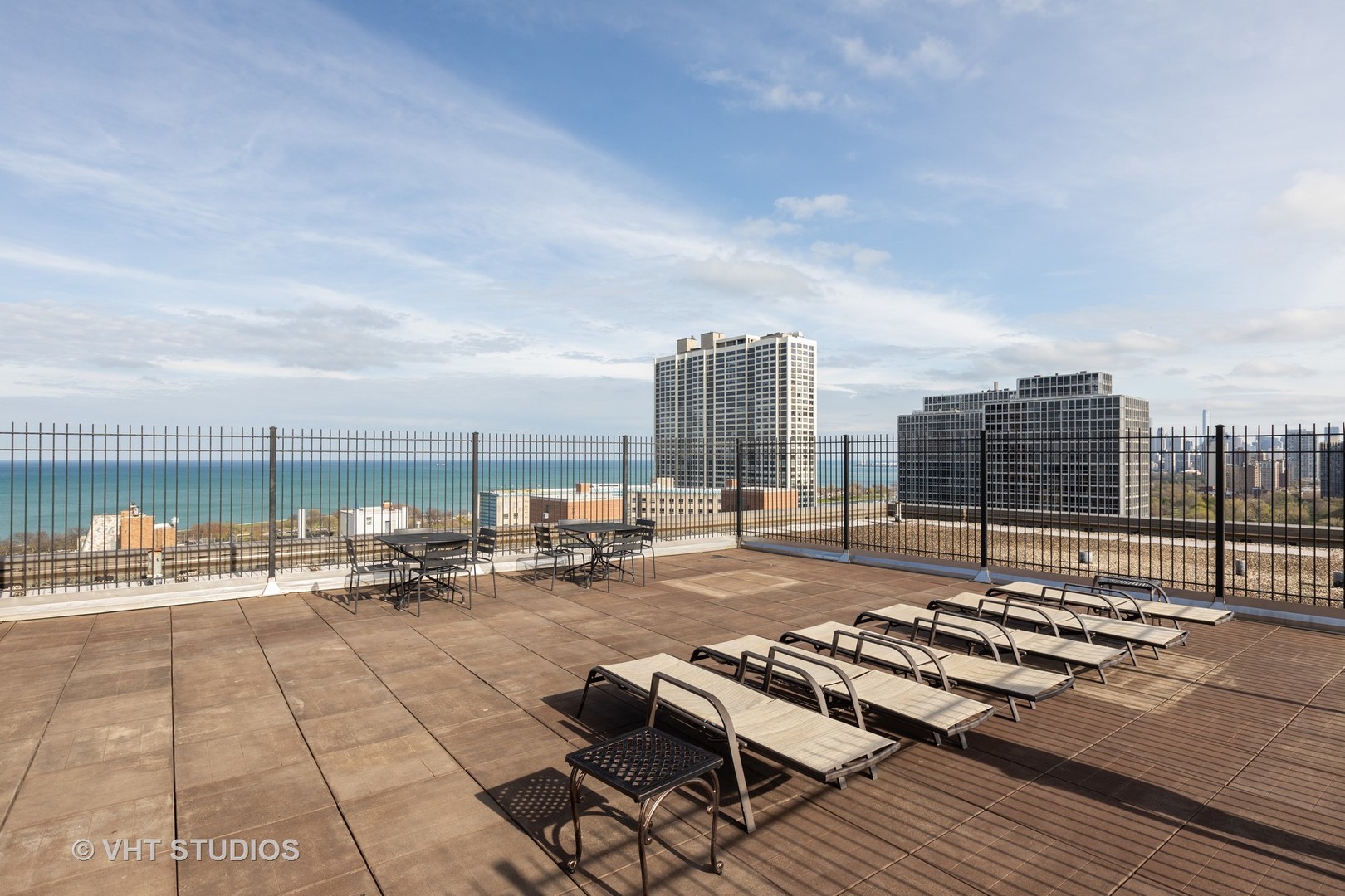 2930 N Sheridan Road Unit: 1609