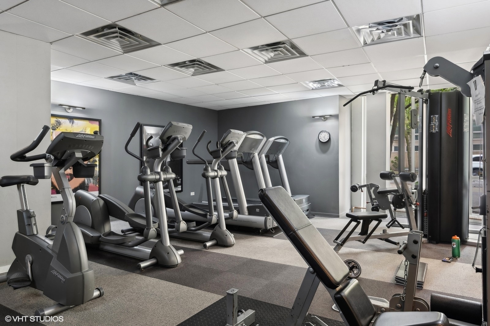 2930 N Sheridan Road Unit: 1609