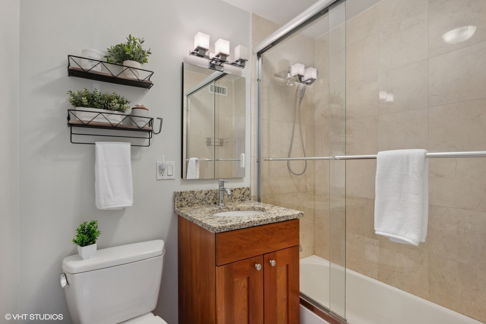 2930 N Sheridan Road Unit: 1609