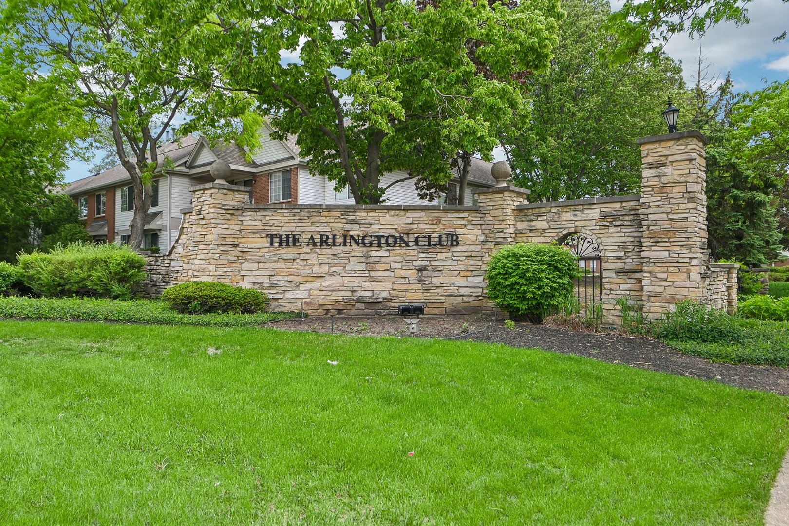 1321 Orrington Court