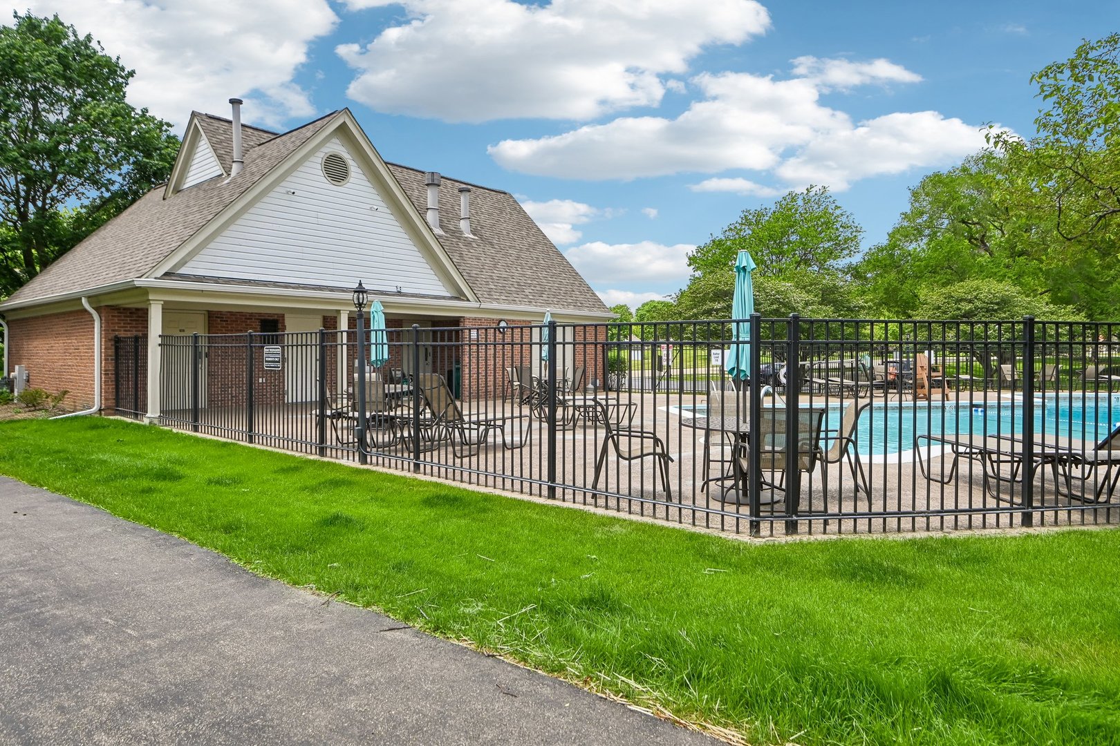 1321 Orrington Court