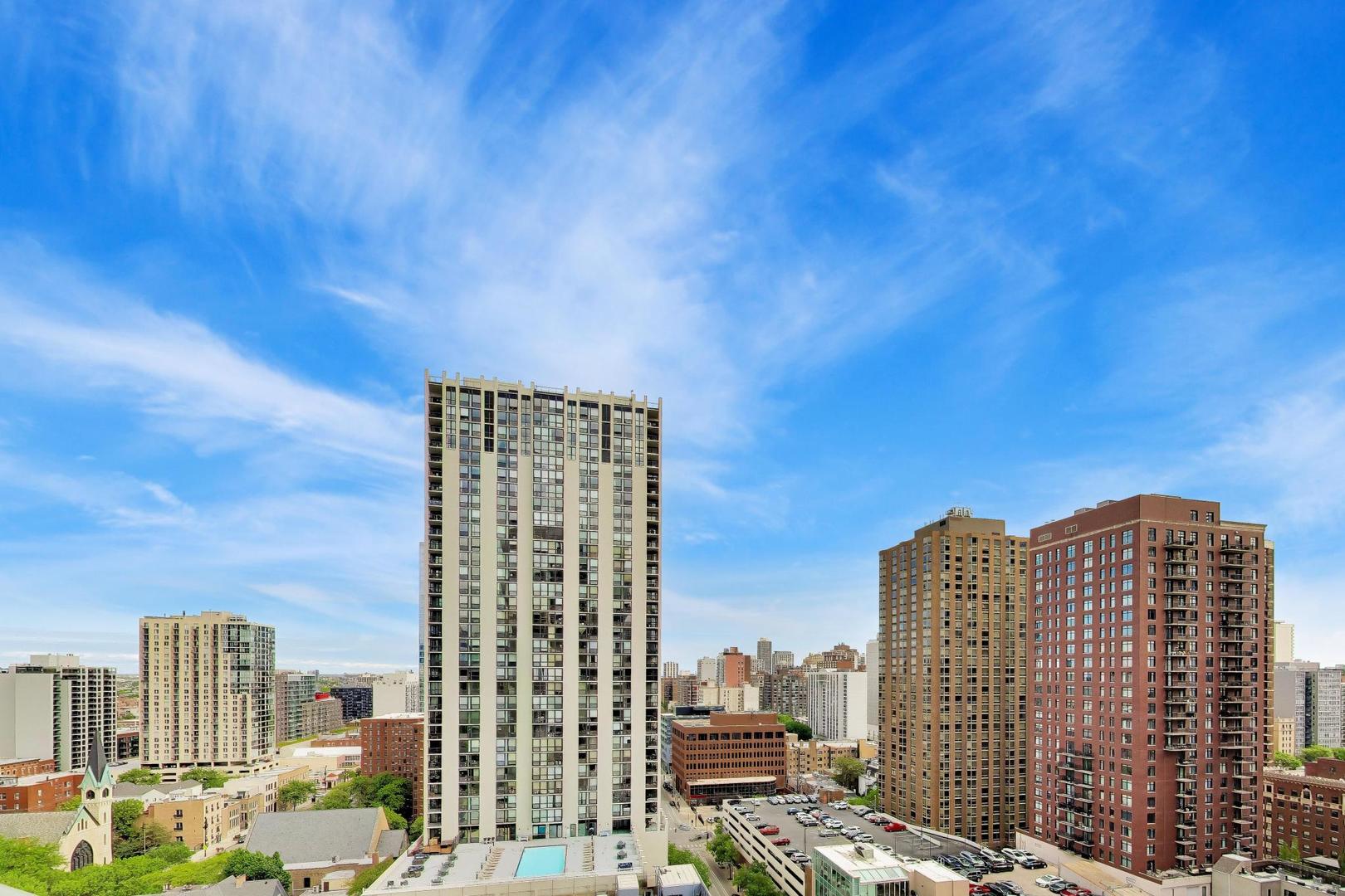 111 W MAPLE Street Unit: 1503