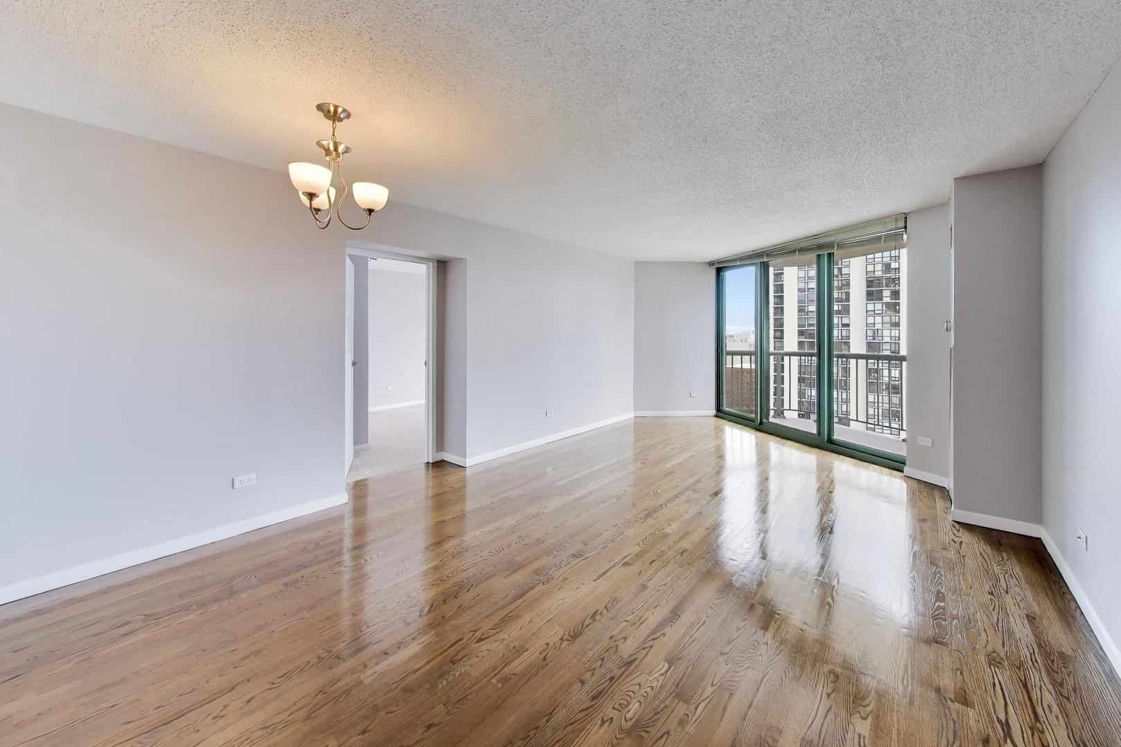 111 W MAPLE Street Unit: 1503