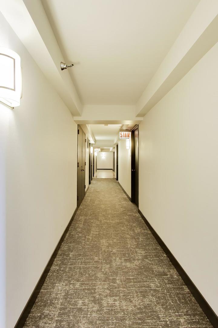 111 W MAPLE Street Unit: 1503