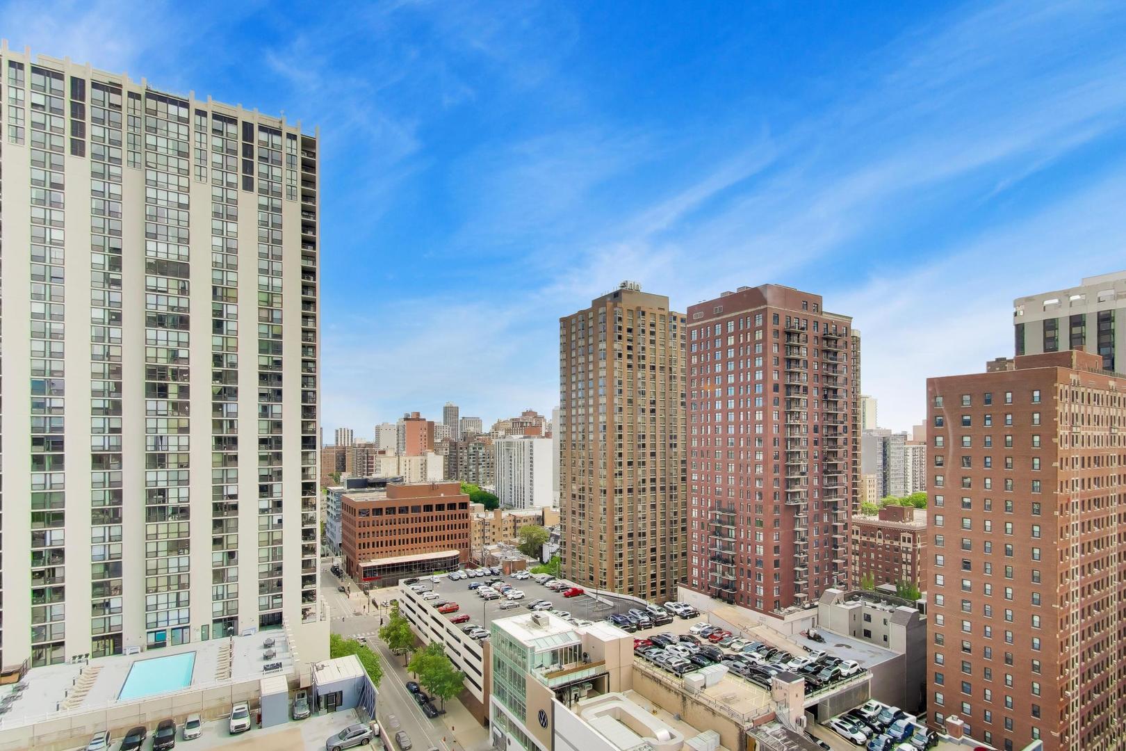 111 W MAPLE Street Unit: 1503