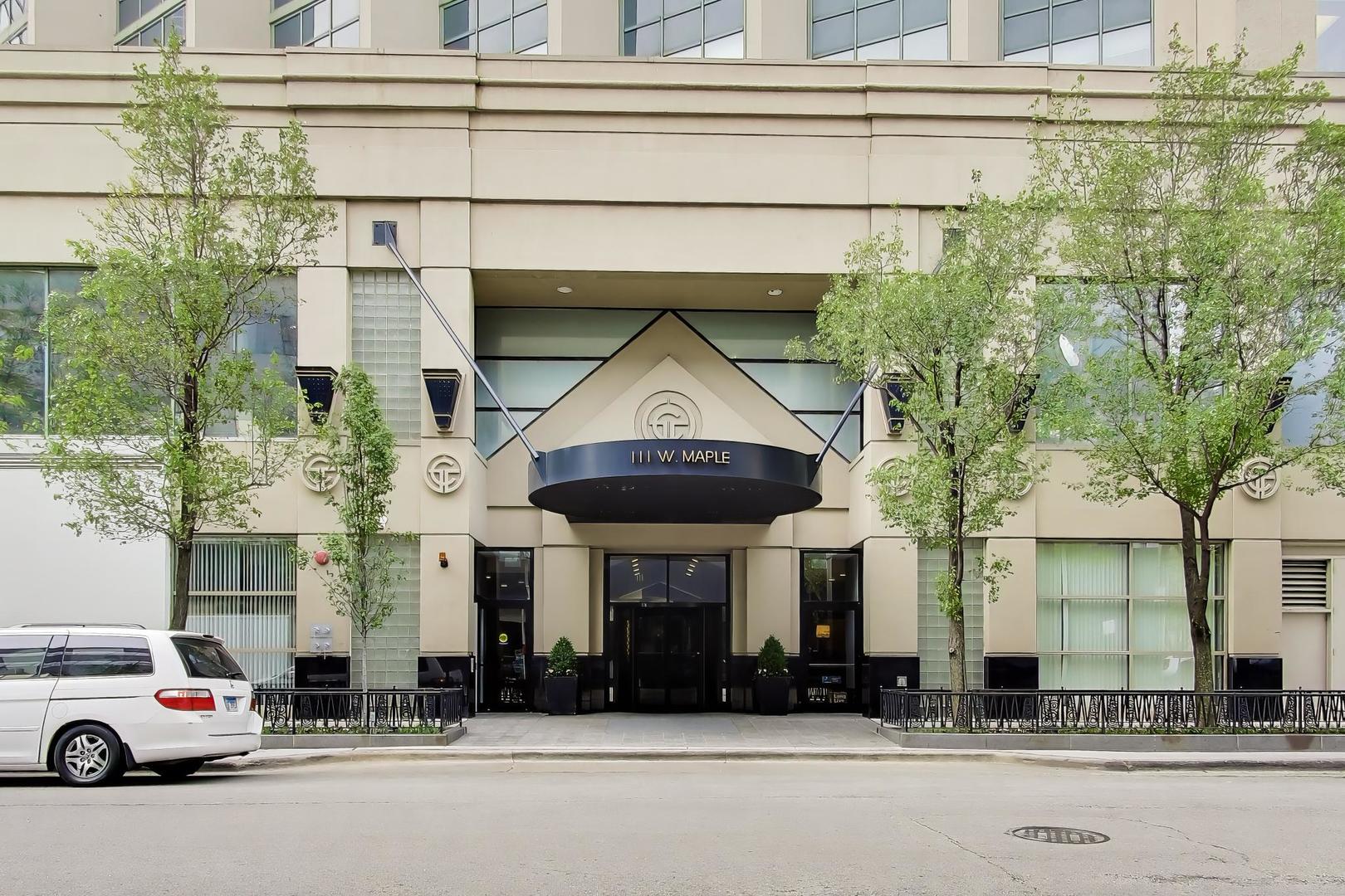 111 W MAPLE Street Unit: 1503
