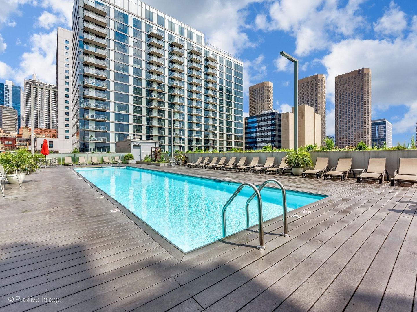 659 W Randolph Street Unit: 1206