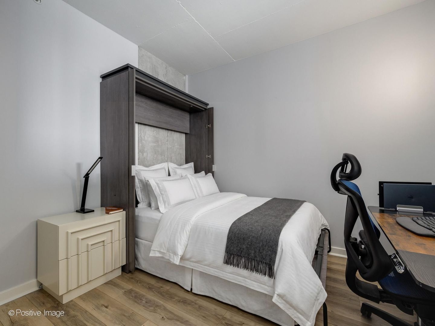 659 W Randolph Street Unit: 1206