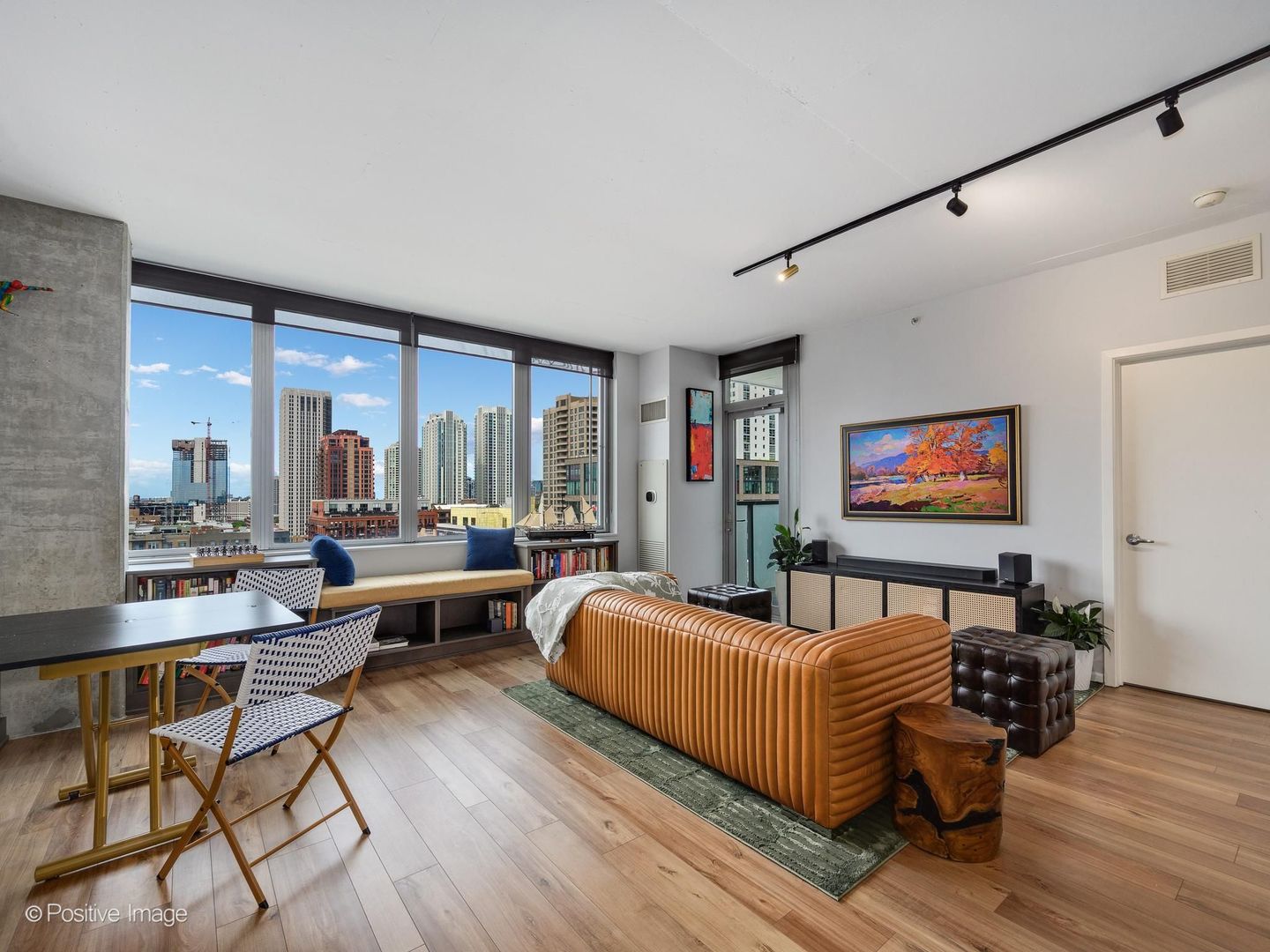 659 W Randolph Street Unit: 1206