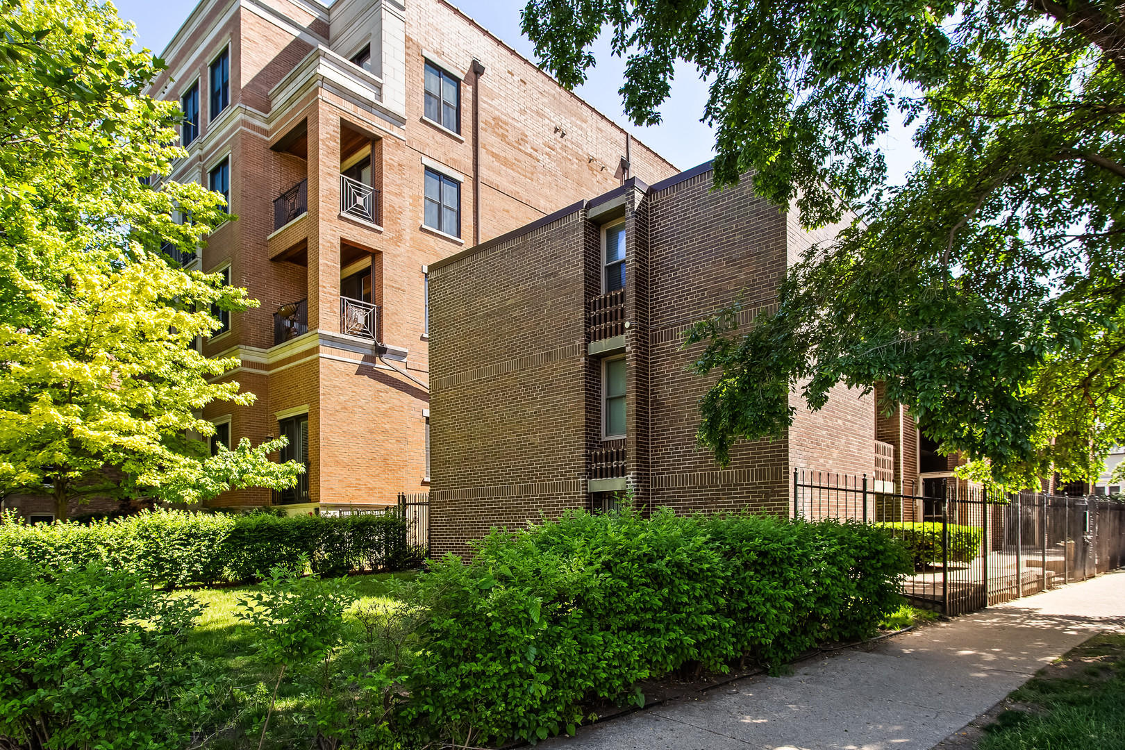 425 South Boulevard Unit: 3C