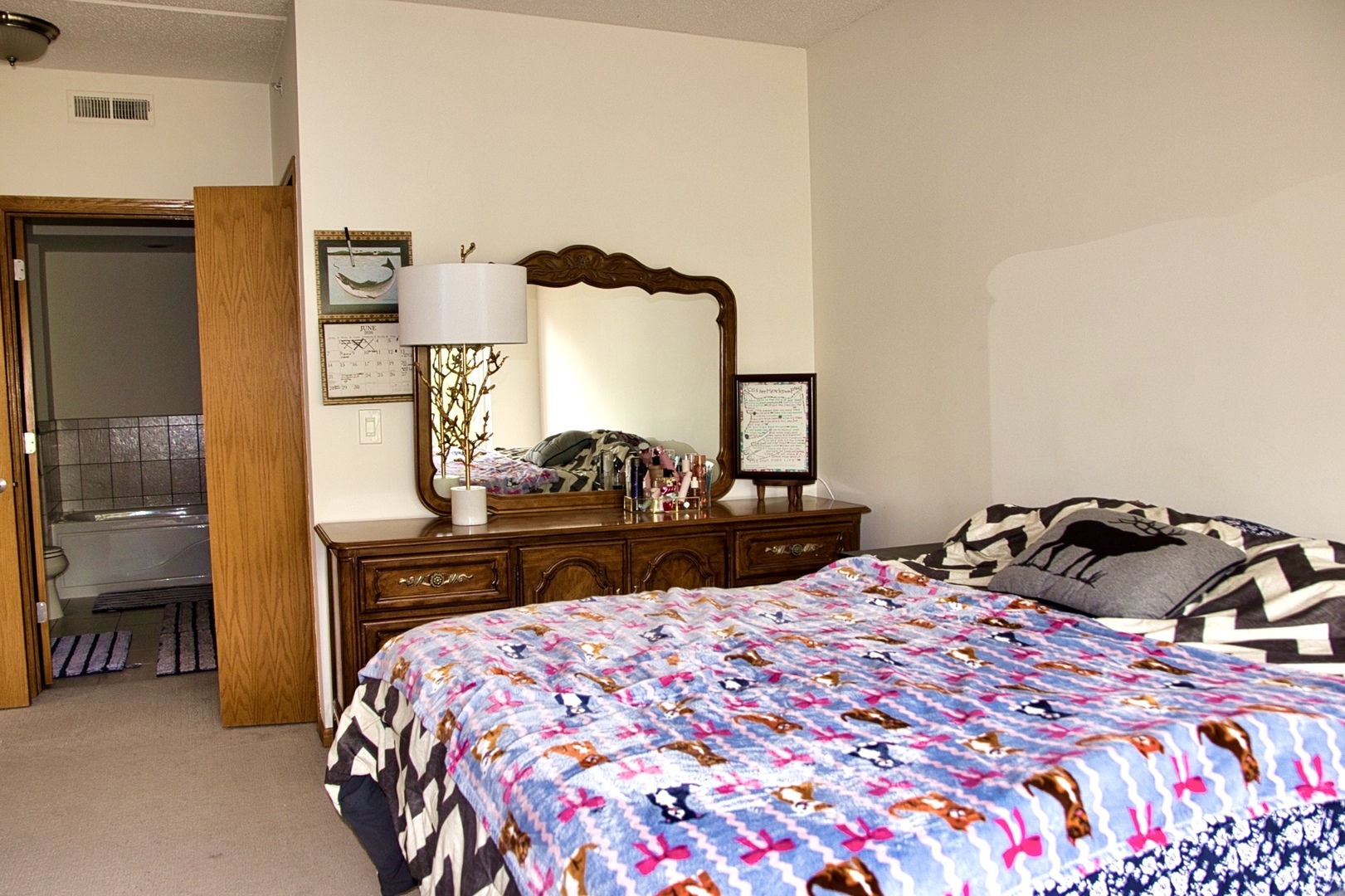 3401 N Carriageway Drive Unit: 401