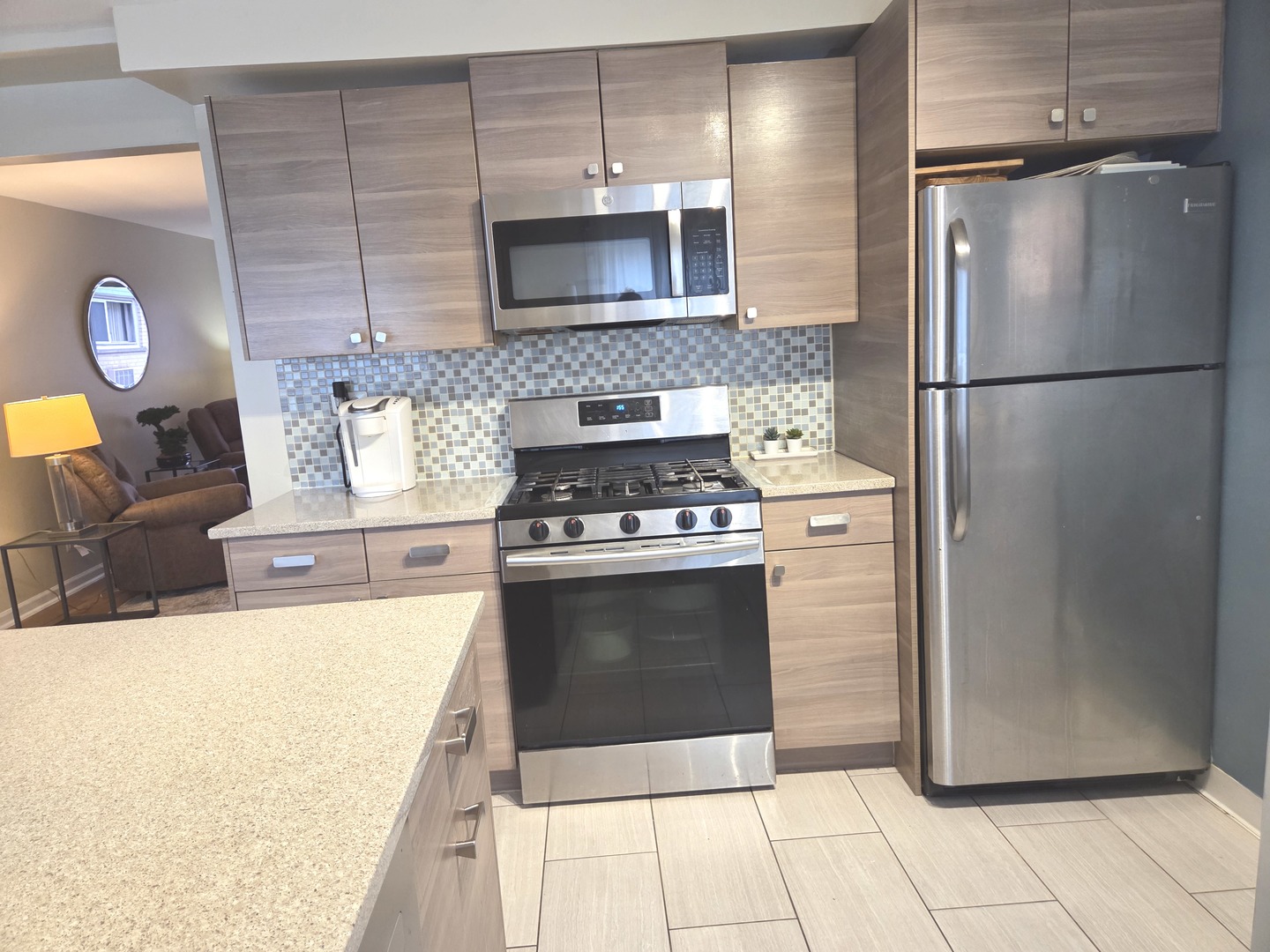 1236 W FARWELL Avenue Unit: 1B