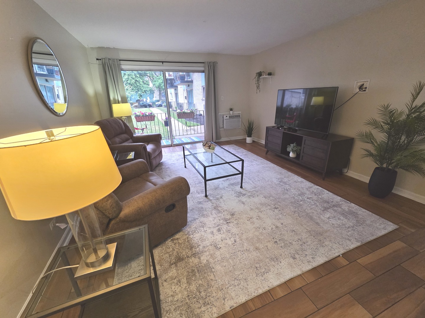 1236 W FARWELL Avenue Unit: 1B