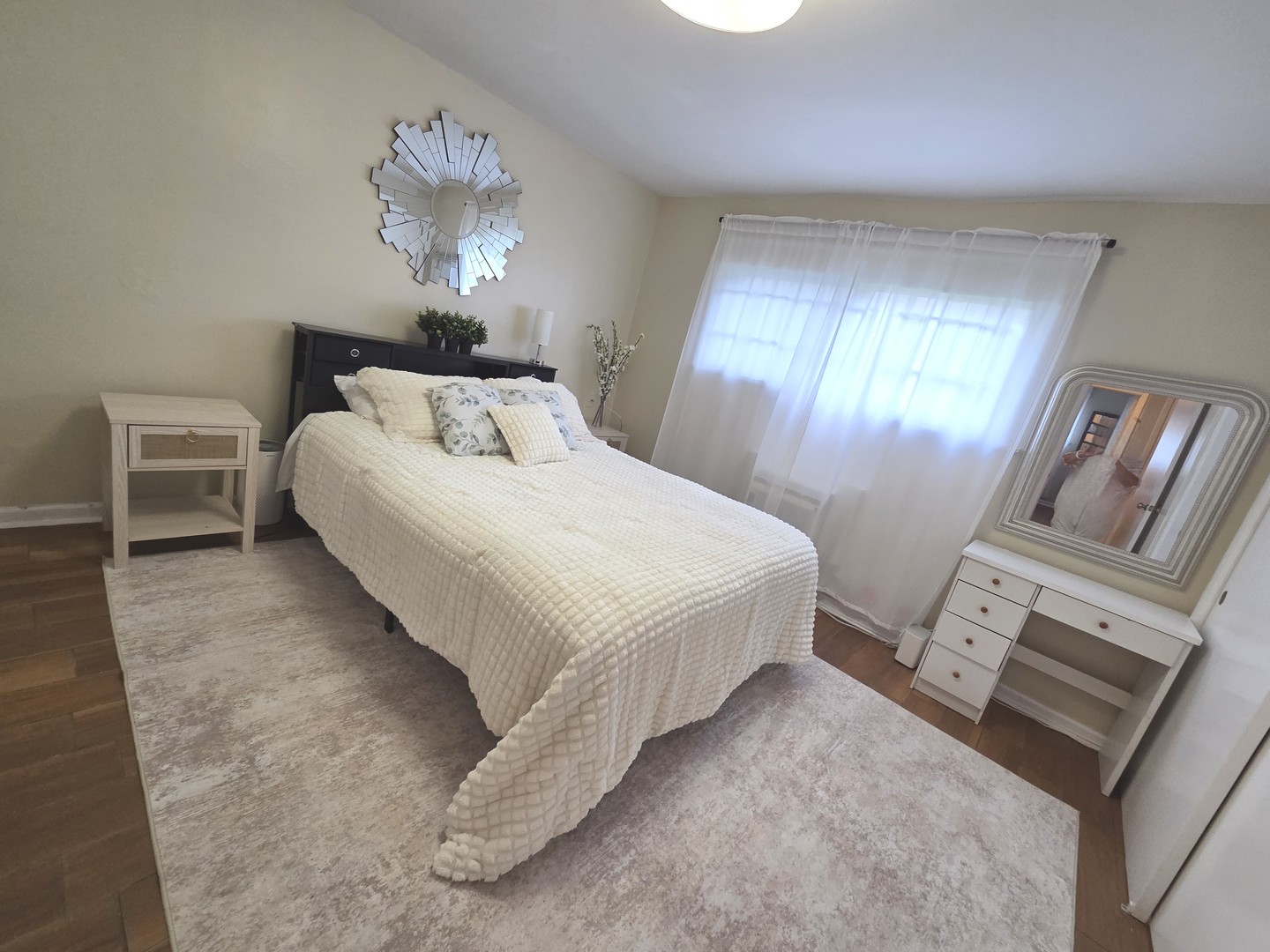 1236 W FARWELL Avenue Unit: 1B