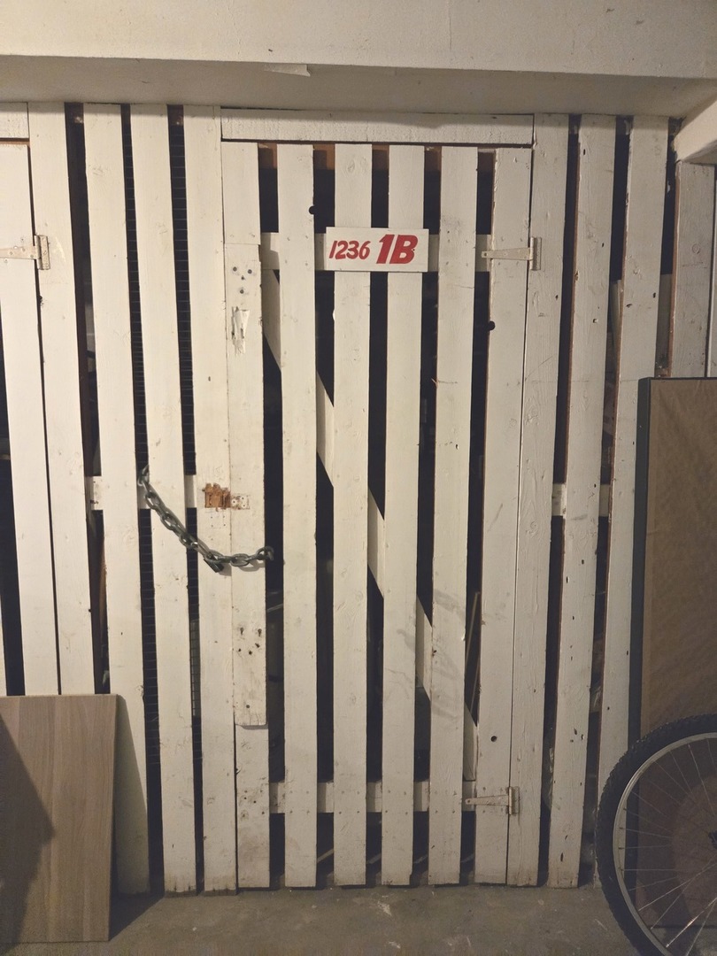 1236 W FARWELL Avenue Unit: 1B