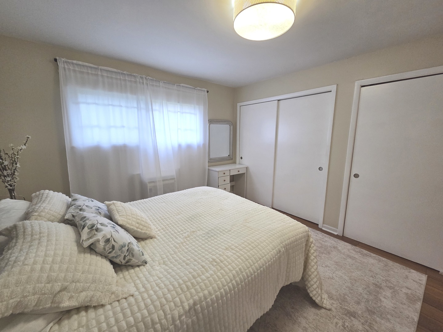 1236 W FARWELL Avenue Unit: 1B
