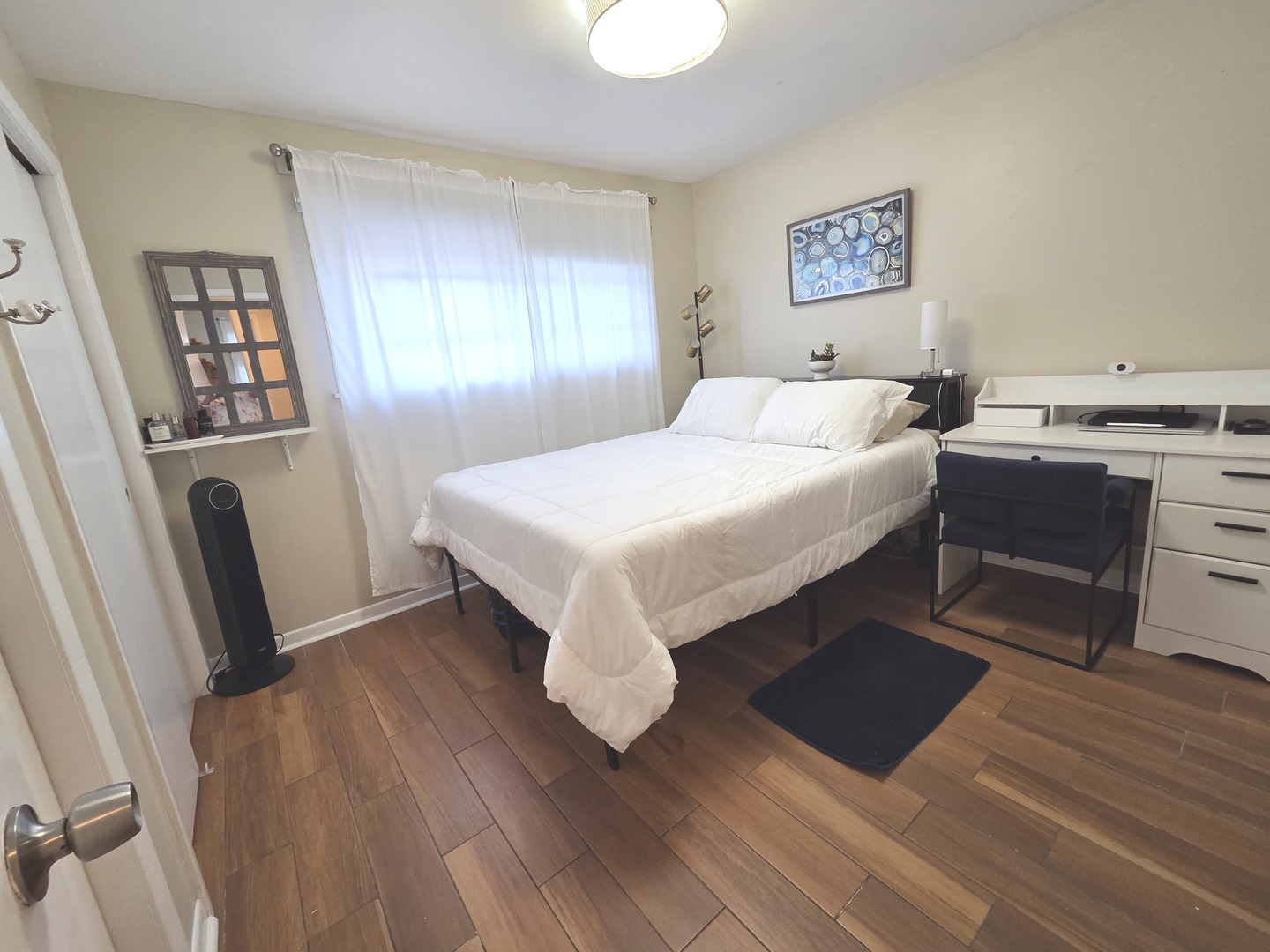 1236 W FARWELL Avenue Unit: 1B