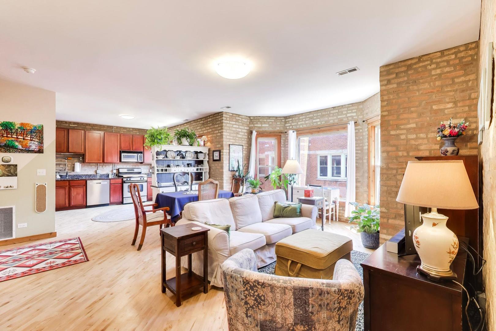 1624 W Columbia Avenue Unit: 3N