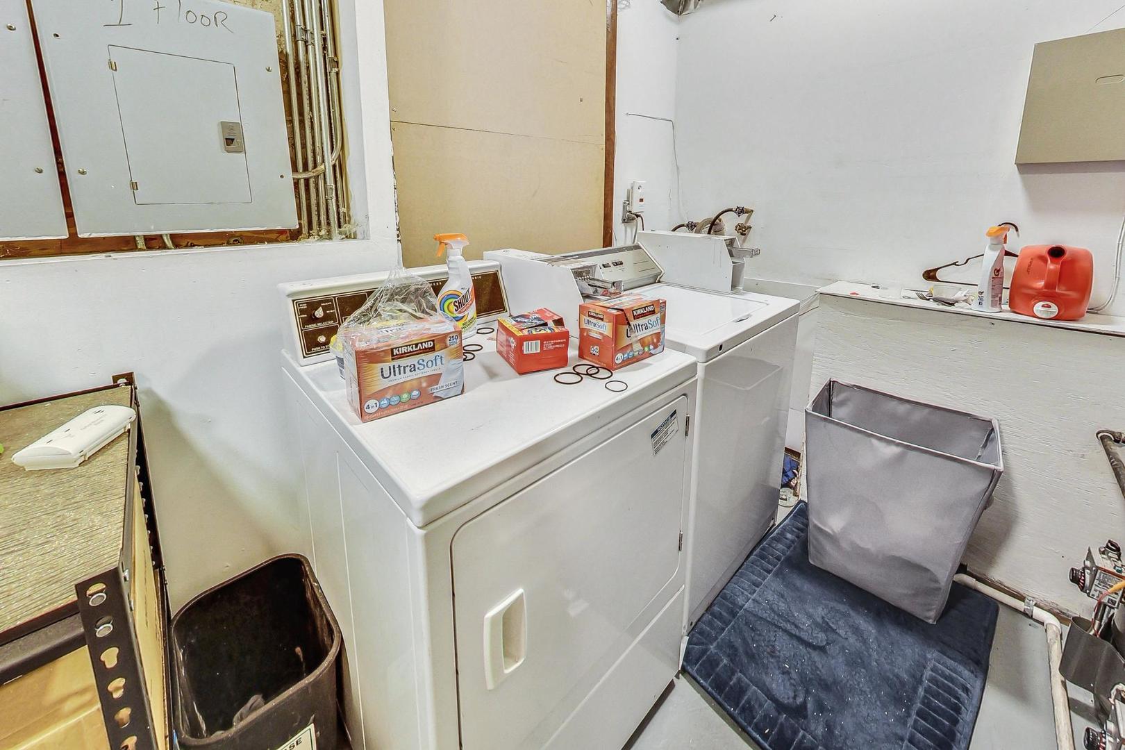 1332 W Nelson Street Unit: GDN