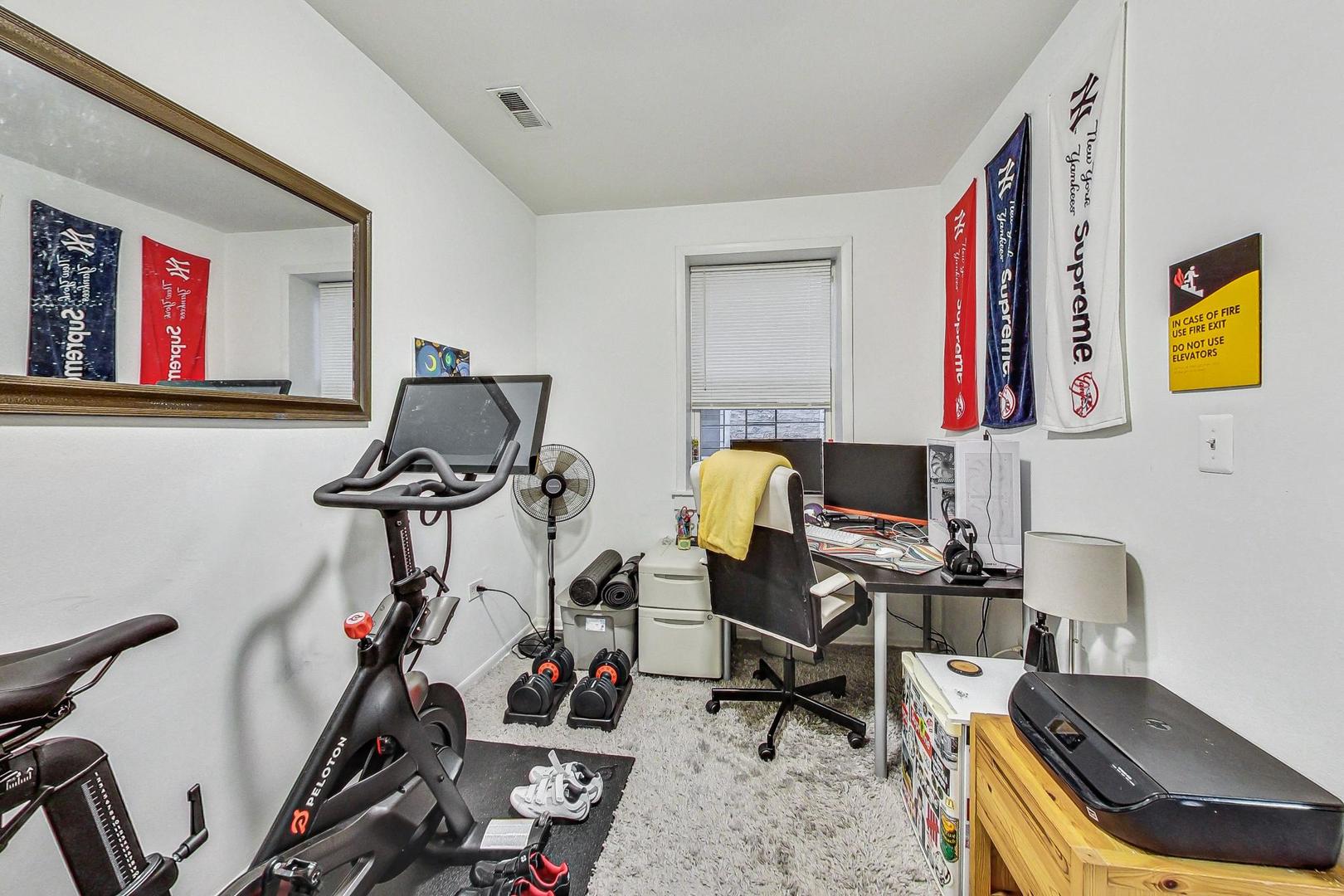 1332 W Nelson Street Unit: GDN