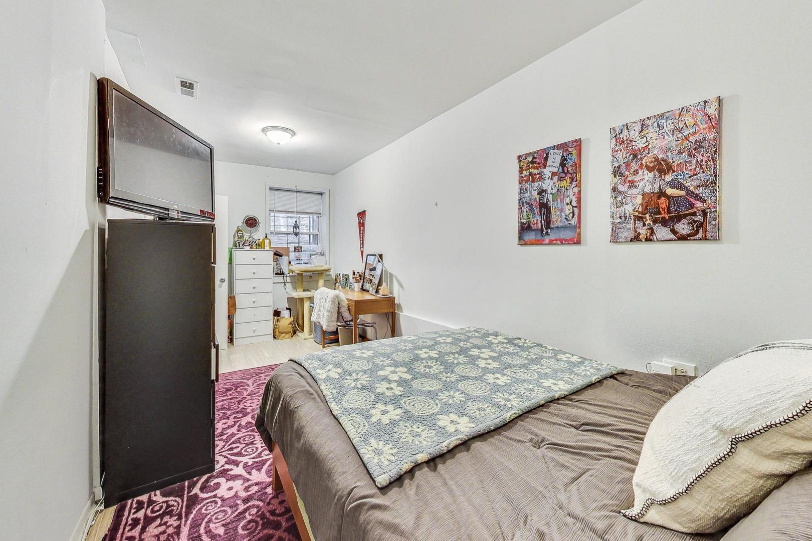 1332 W Nelson Street Unit: GDN