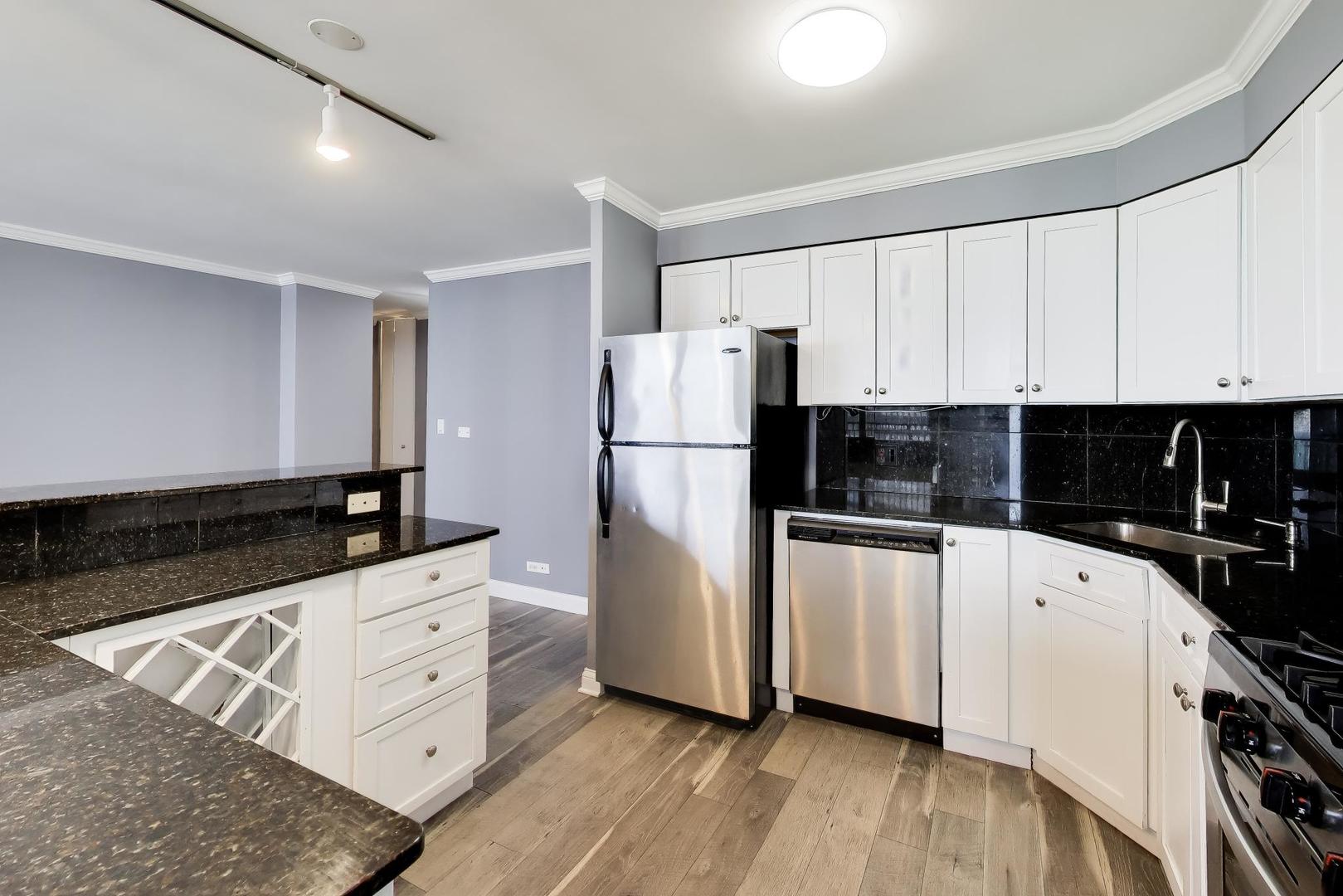 400 E Randolph Street Unit: 1727
