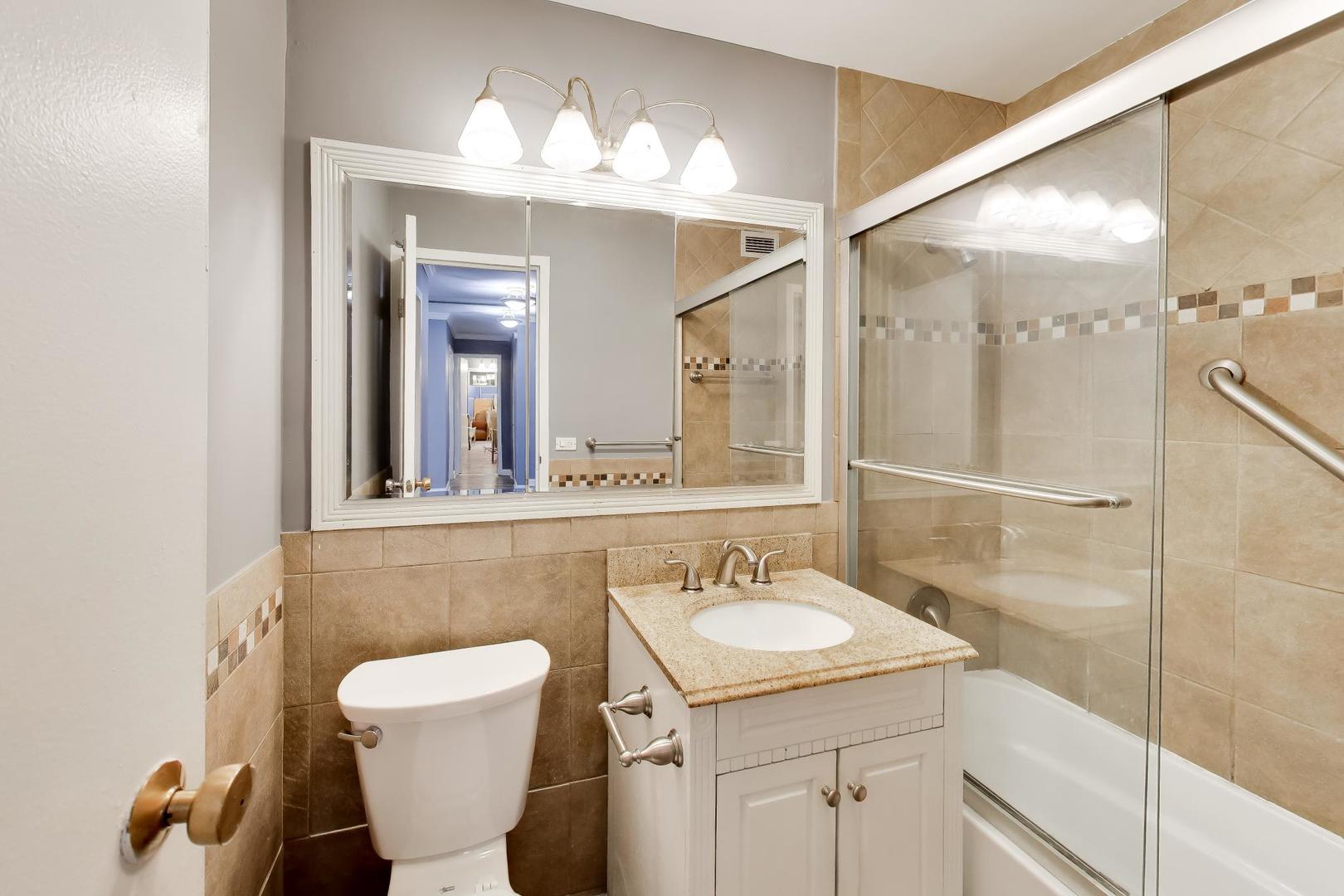 400 E Randolph Street Unit: 1727