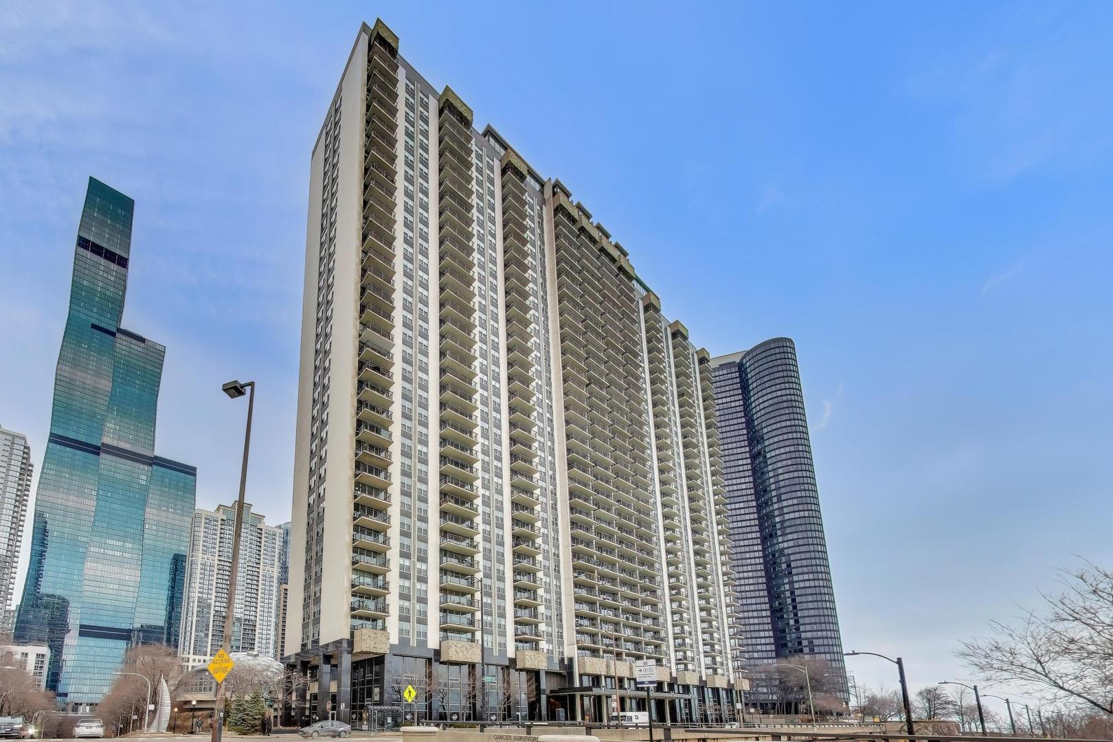 400 E Randolph Street Unit: 1727