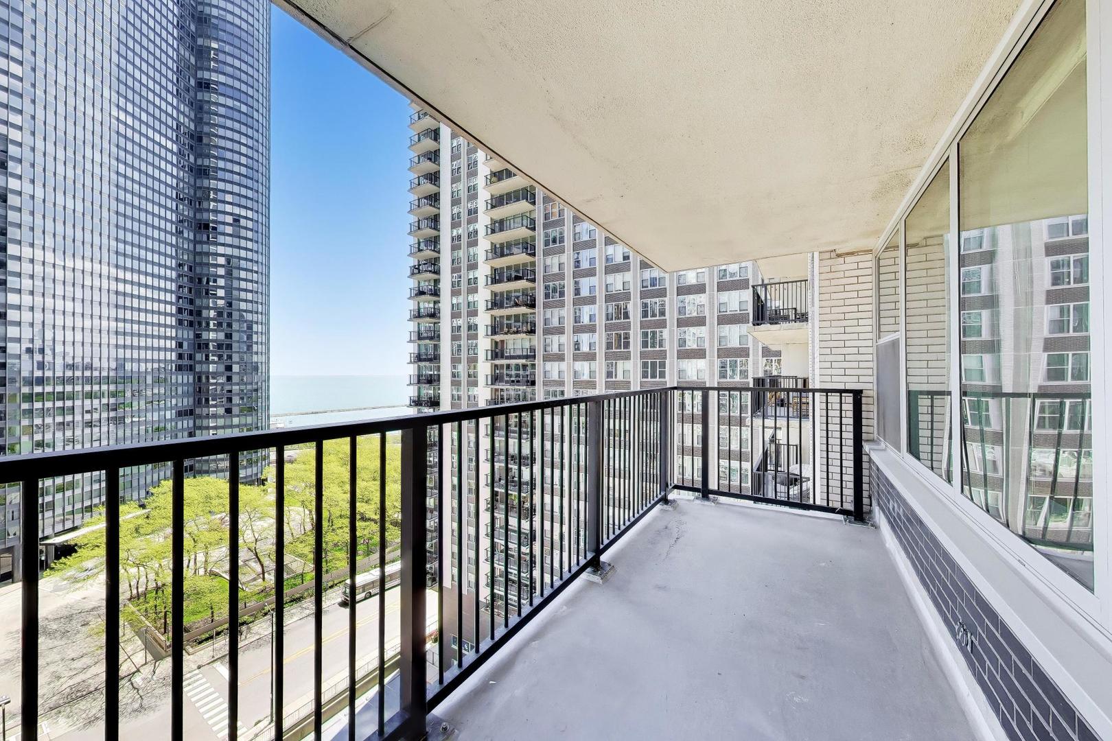 400 E Randolph Street Unit: 1727