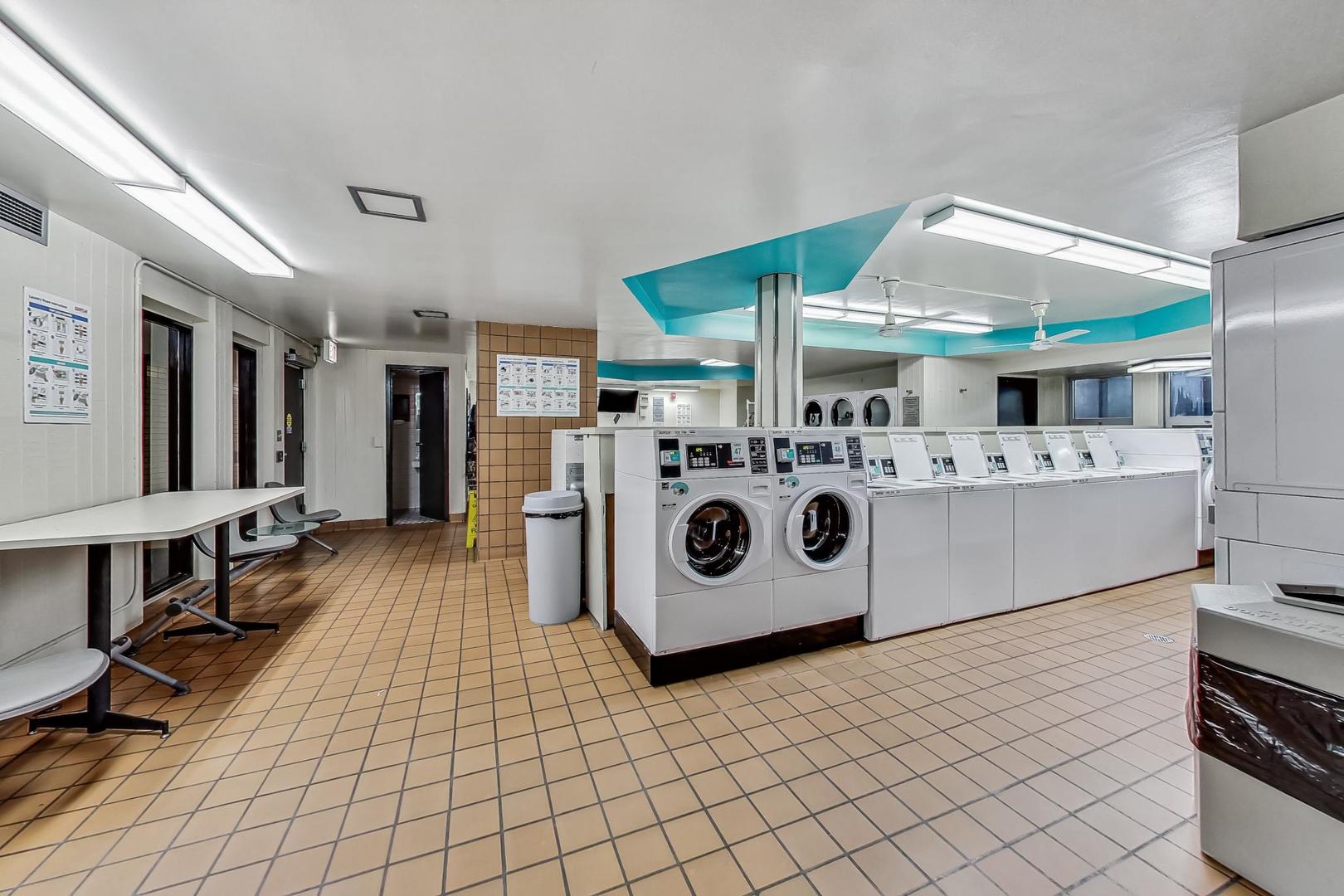 400 E Randolph Street Unit: 1727