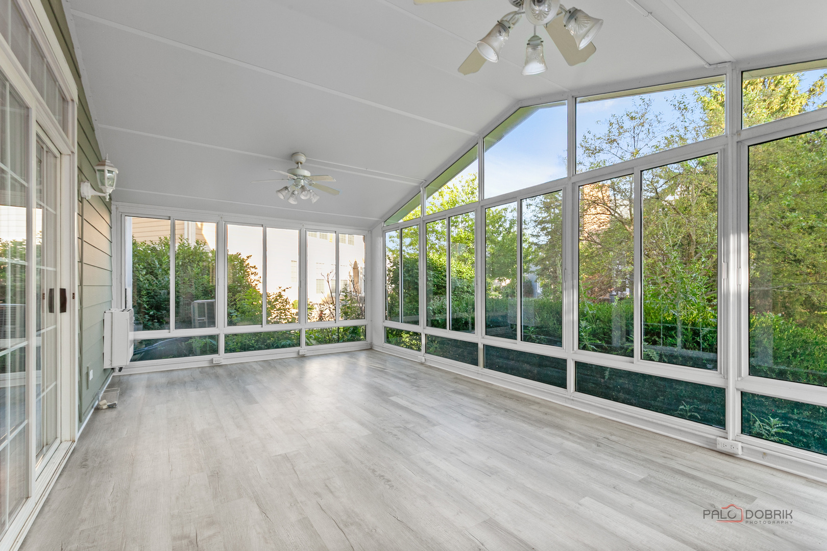 332 colonial Drive