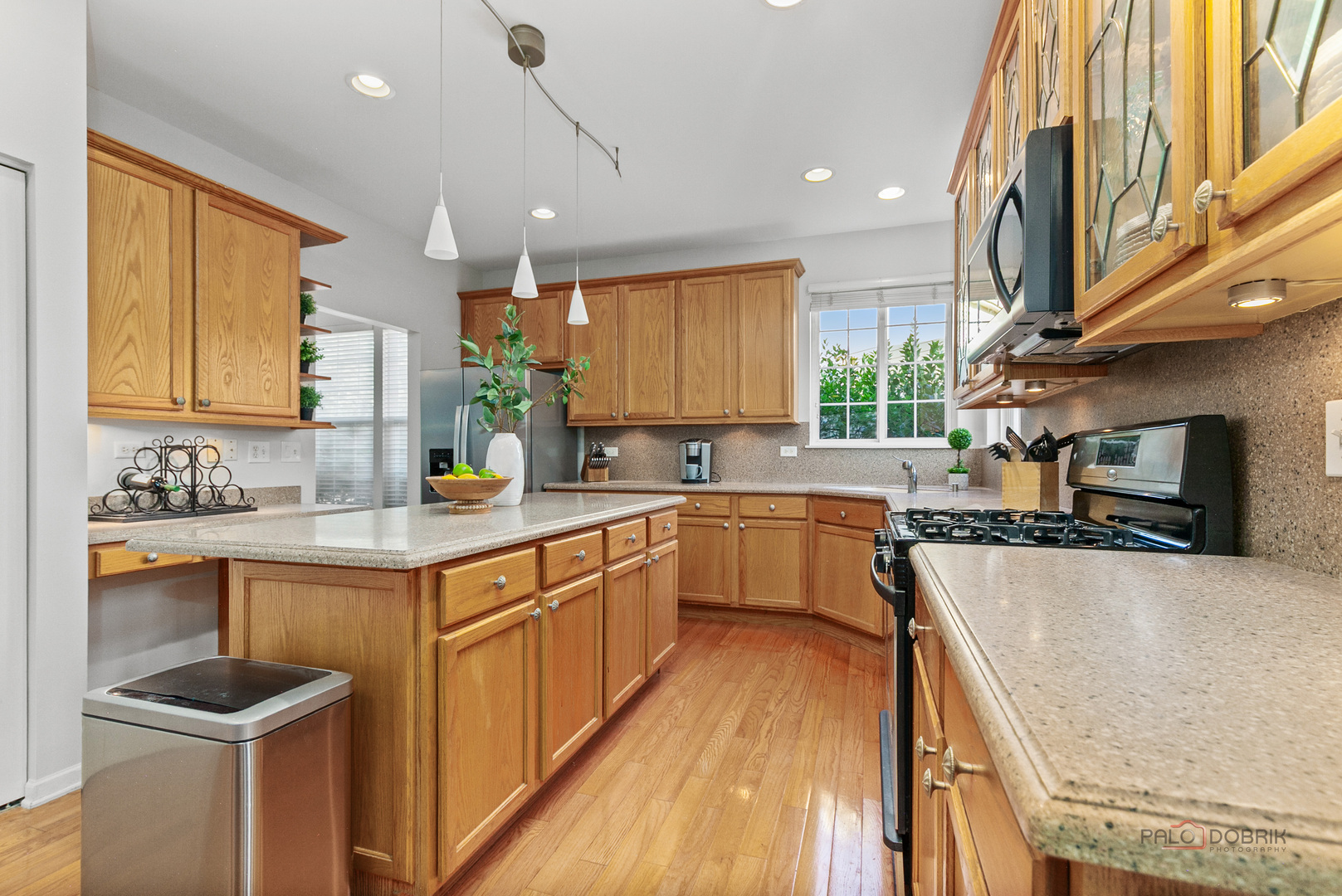 332 colonial Drive
