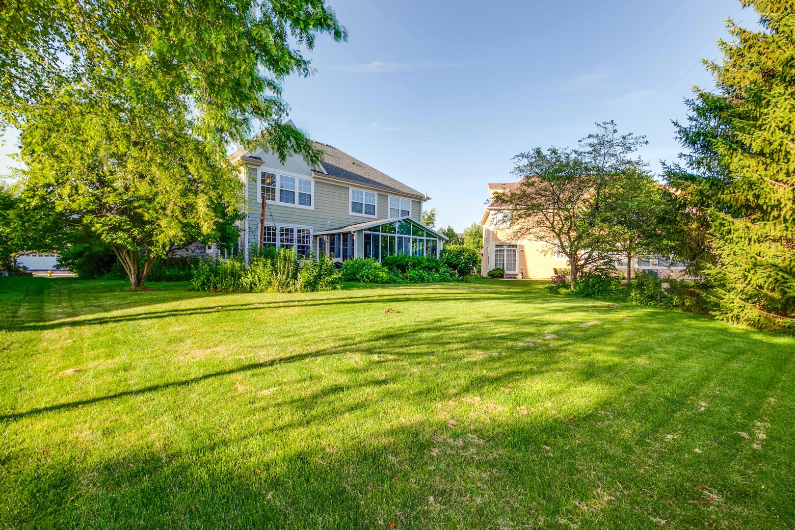 332 colonial Drive