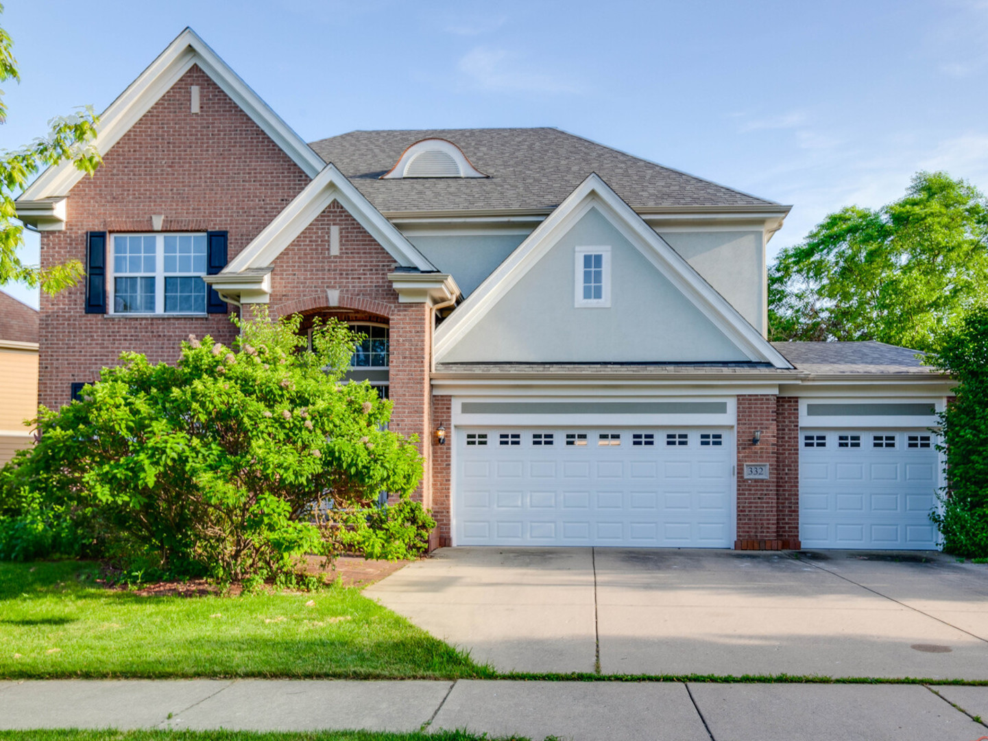 332 colonial Drive