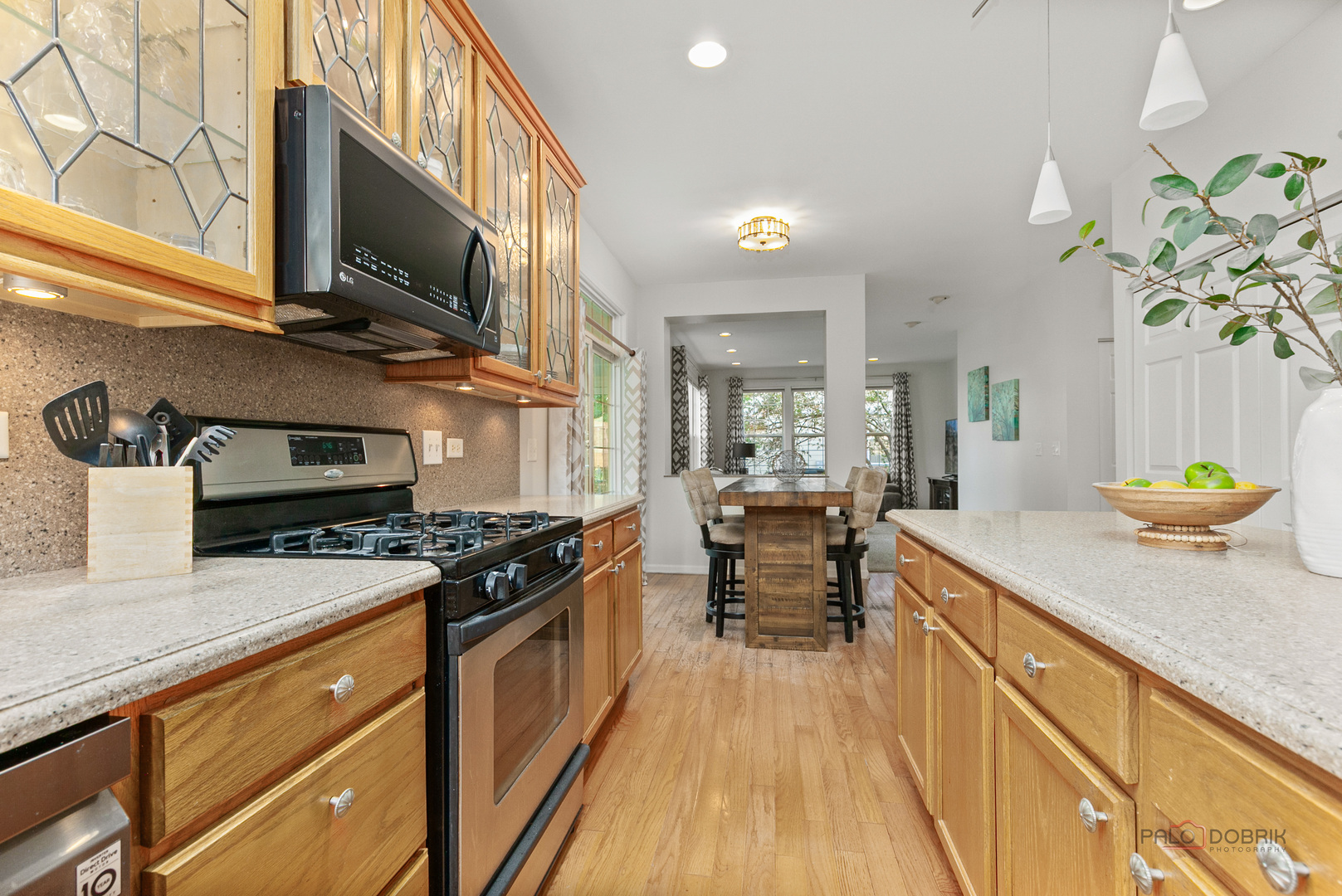 332 colonial Drive
