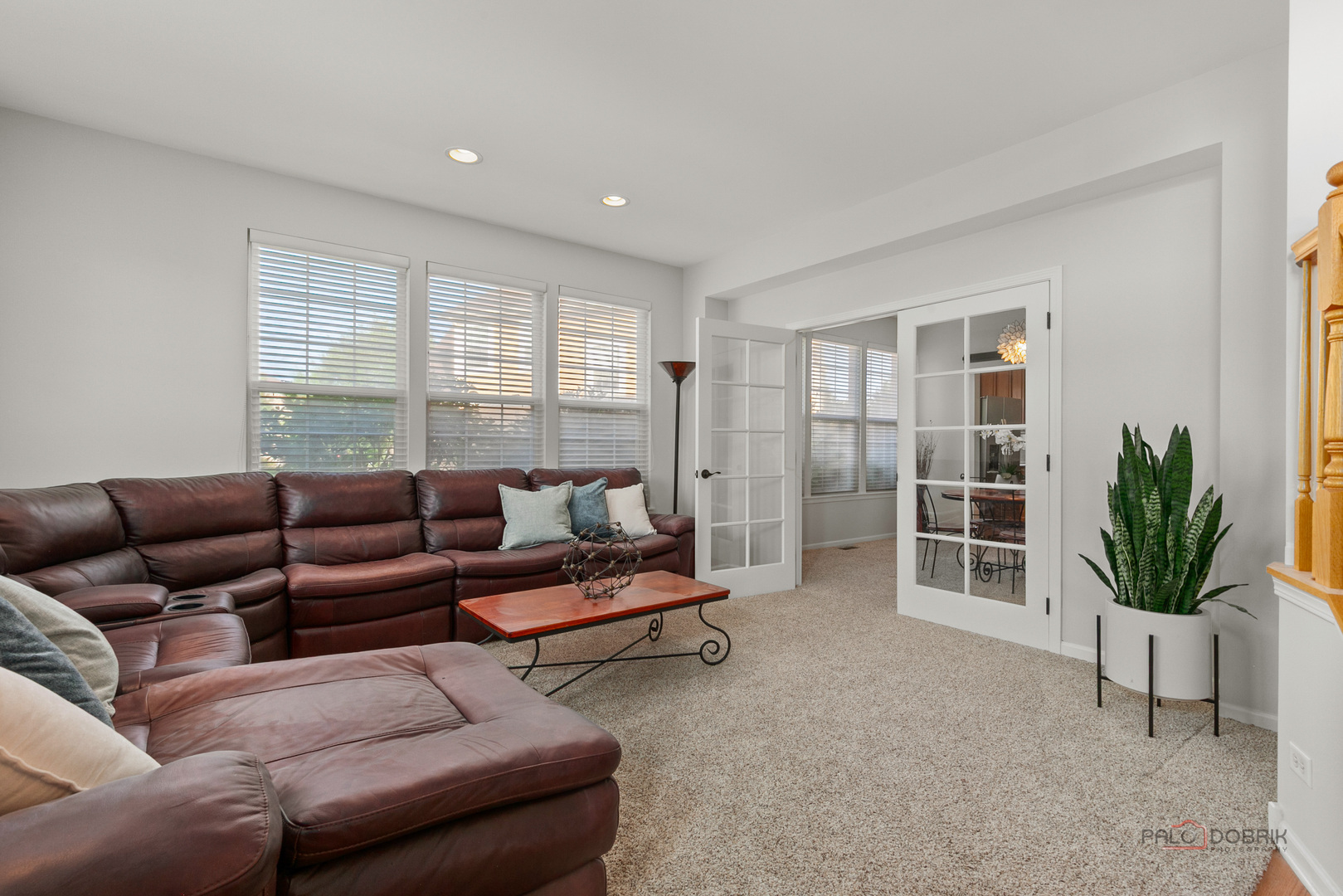 332 colonial Drive