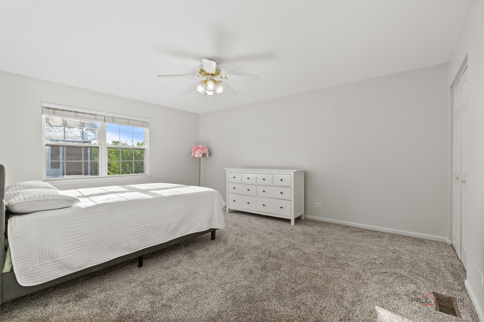 332 colonial Drive