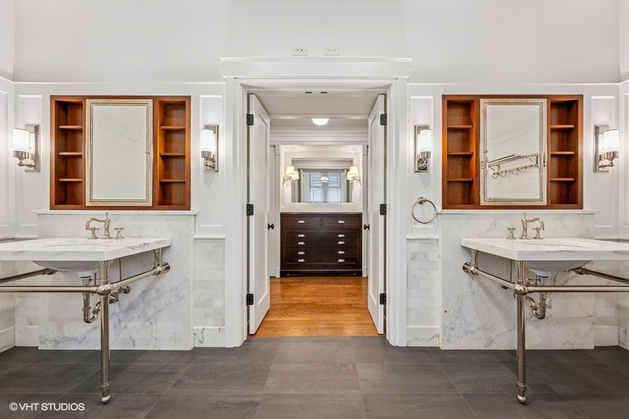 746 W Belden Avenue Unit: 1