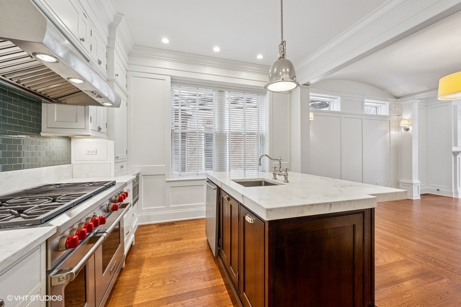 746 W Belden Avenue Unit: 1
